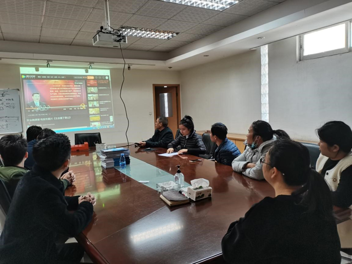 開(kāi)展消防演練，提高全員應(yīng)急能力
